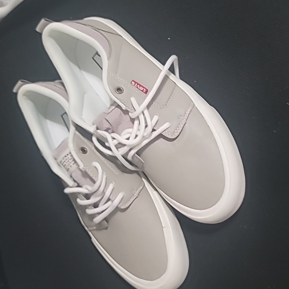 Levi's Mens Alpine CB Vegan Synthetic Leather and Canvas Casual Lace Up Sneaker - Picture 2 of 2